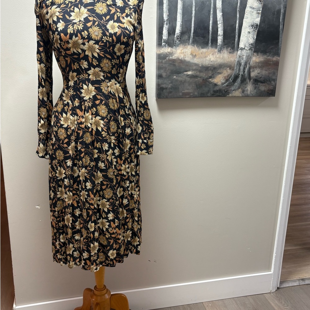 Warehouse Autum Daisy midi long Sleeve Dress - Picture 4 of 7